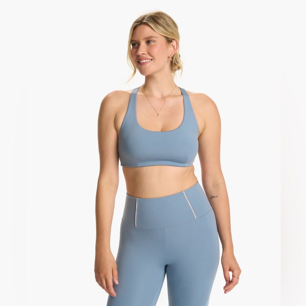 Vuori Evolve Lunar Legging AND Bra Set in Cloud